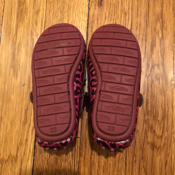 Venettini girls dress shoes, worn once - Picture 5 of 5